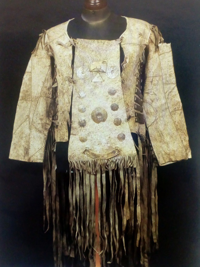 Шаманский костюм с изображением лебедя