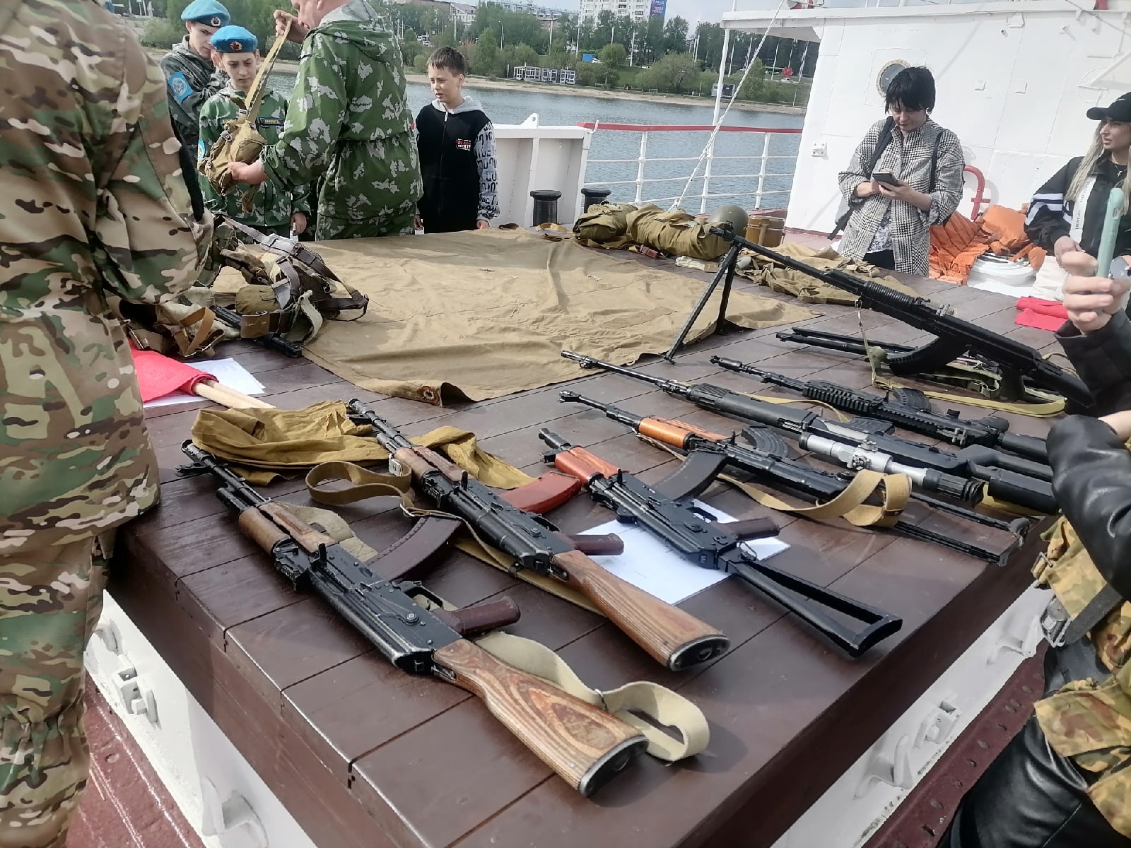 Выставка макетов стрелкового оружия