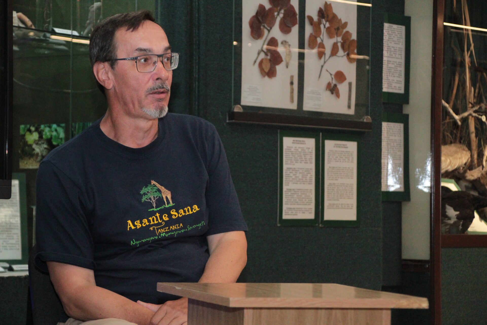 В отделе природы прошла встреча с известным российским ученым и путешественником Сергеем Чуркиным